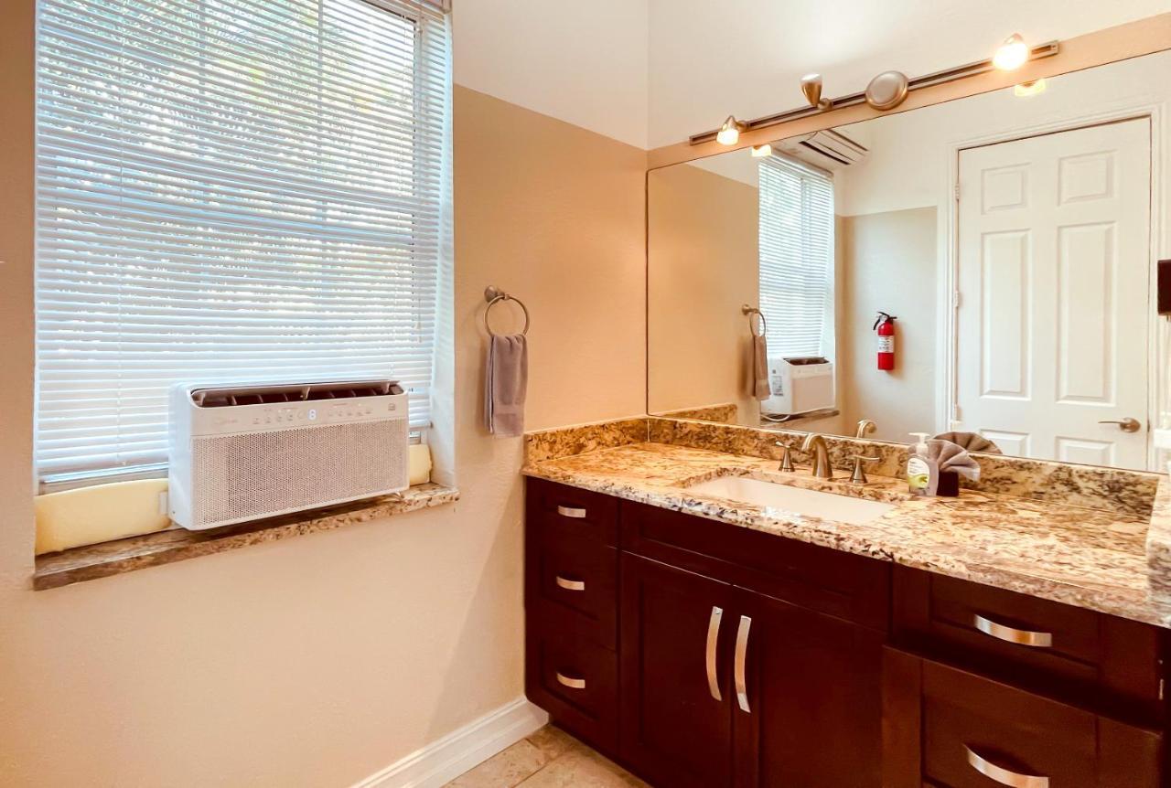 White Orchid Apartments Fort Myers Extérieur photo