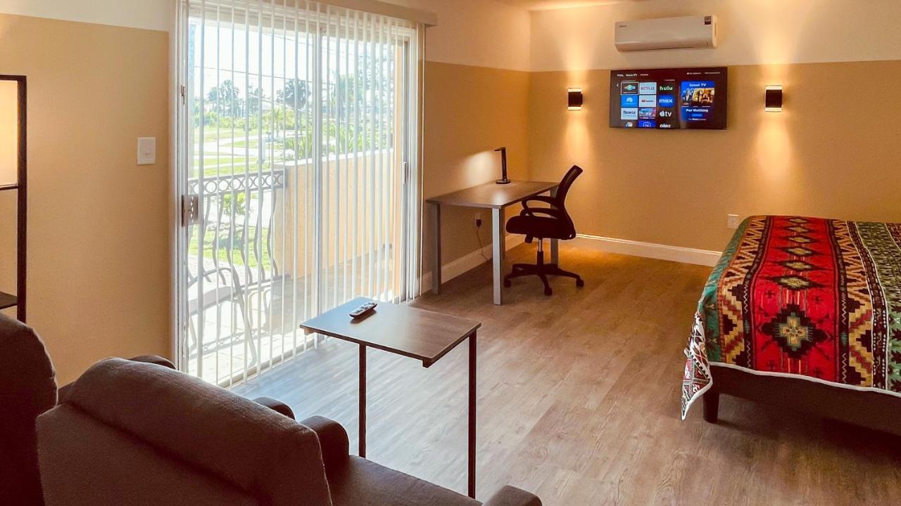 White Orchid Apartments Fort Myers Extérieur photo